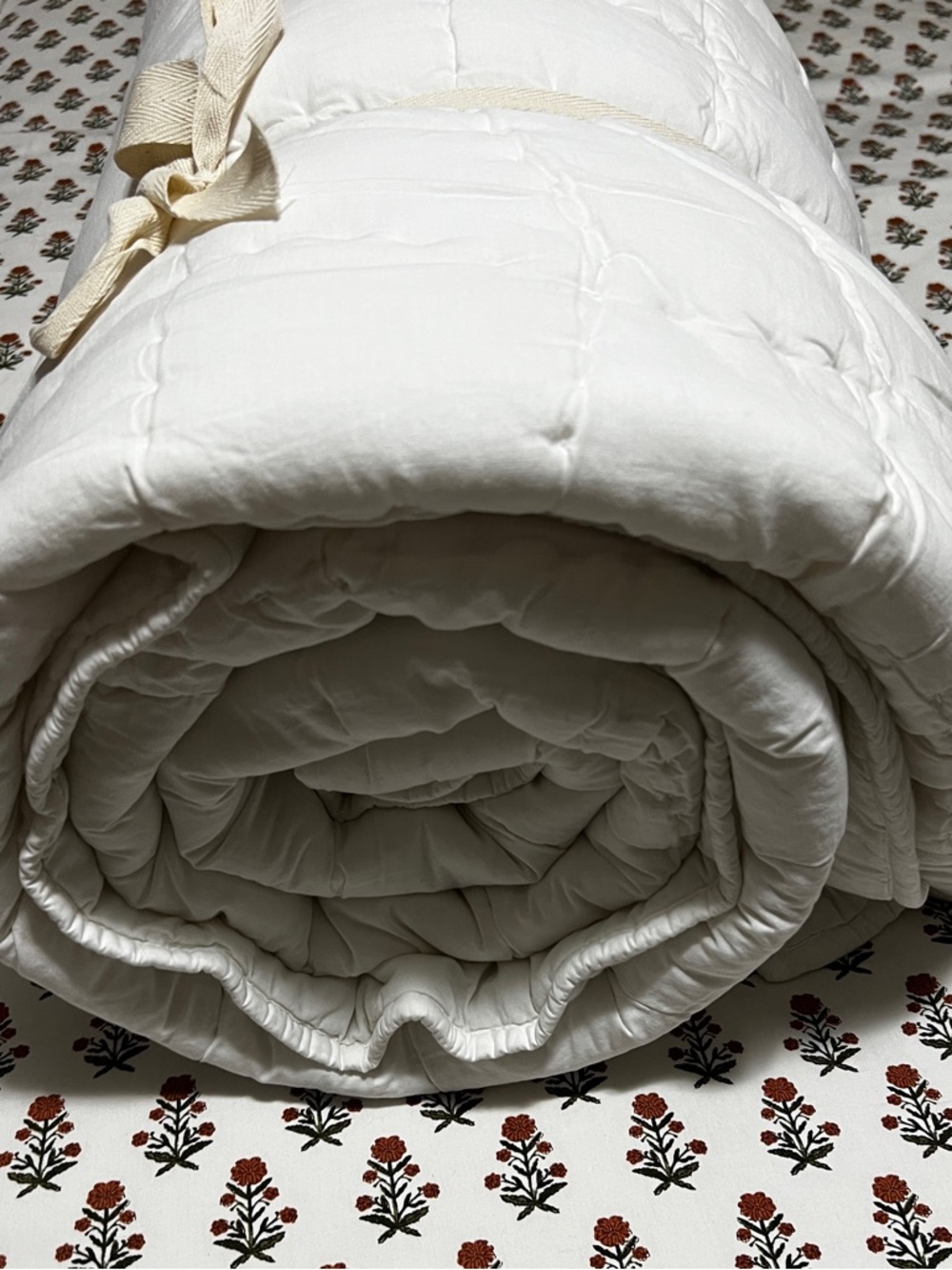 NWT! Pottery Barn Cloud Quilt White King w/ 1 Euro Sham - Picture 4 of 7